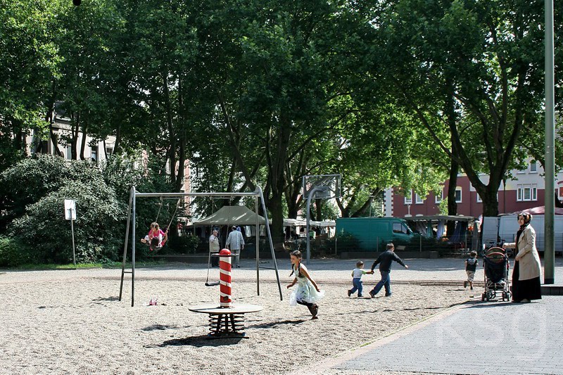 Spielen auf dem Heinrichplatz